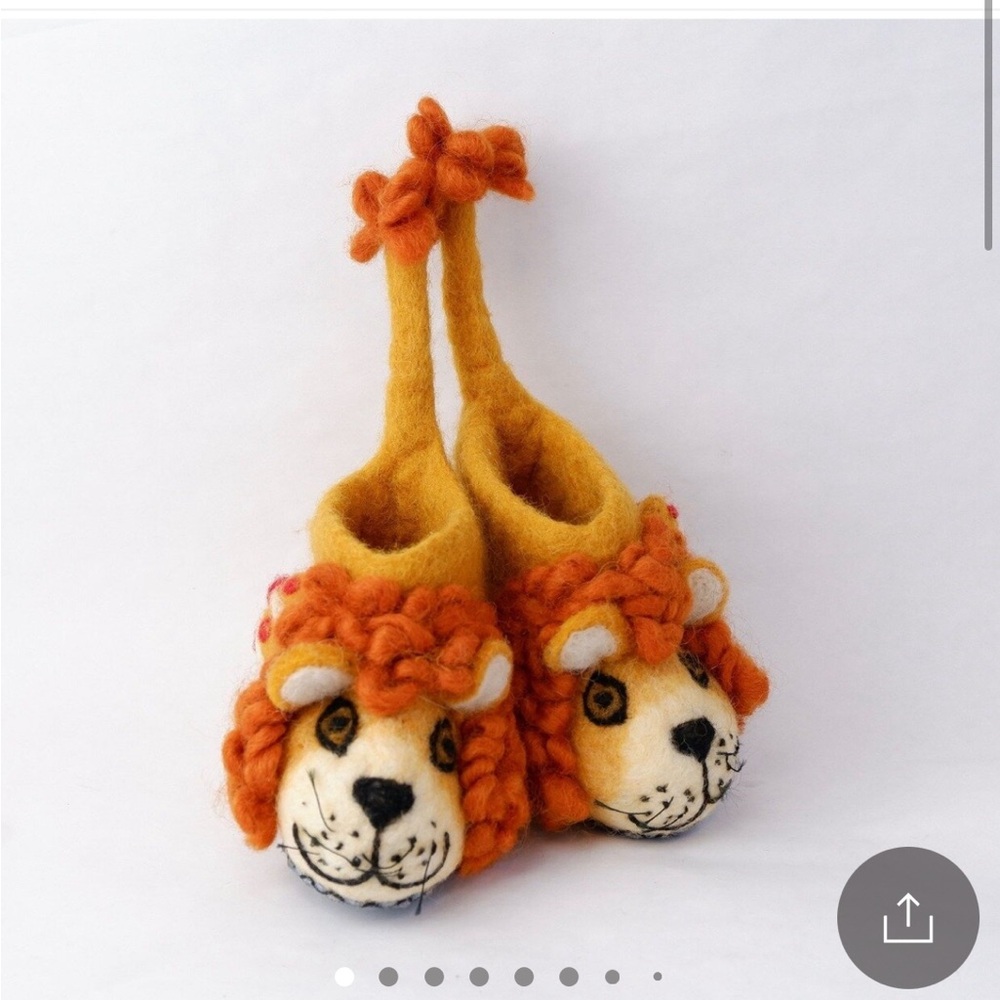 Sew Heart Felt England Baby Leopold Lion Felt Slippers, 0-1 years